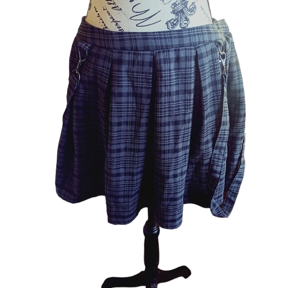 Hot Topic Skirts Hot Topic Plaid Skirt Poshmark